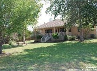 612 Airline Dr, Canyon Lake, TX 78133