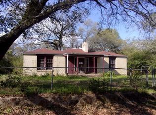 1200 Dogwood St, Henderson, TX 75652