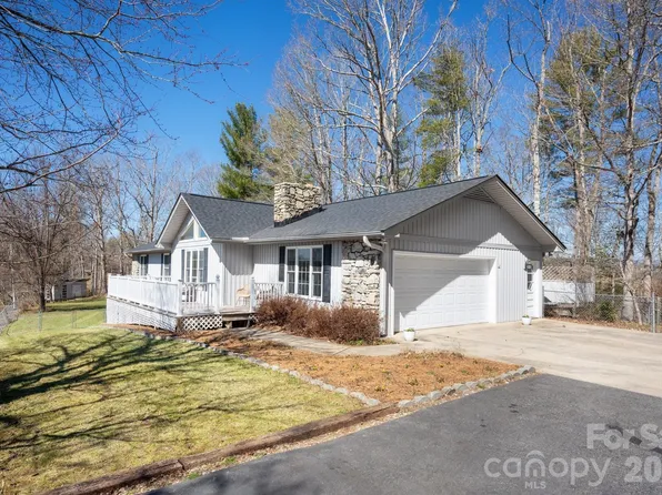 30 Morning Glory Ln, Weaverville, NC 28787