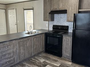 544 Brooklyn Ave #27, Jacksonville, IL 62650