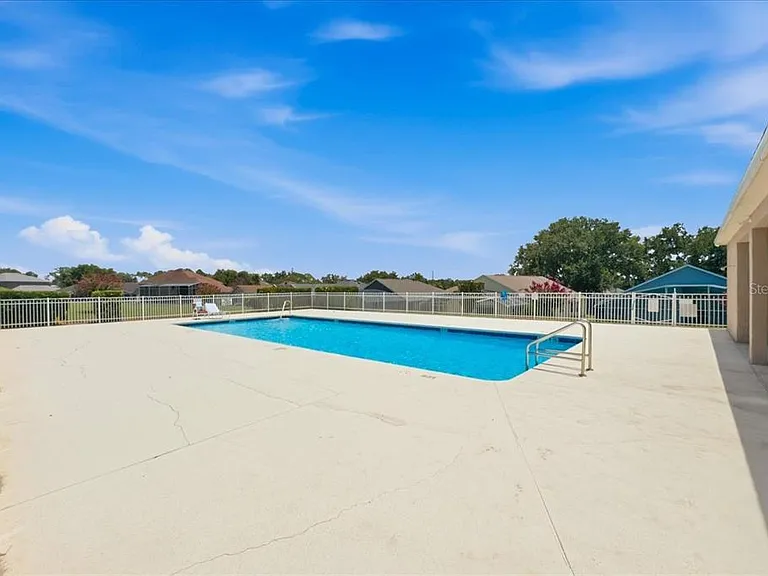 4008 Hemingway Cir — Photo 17