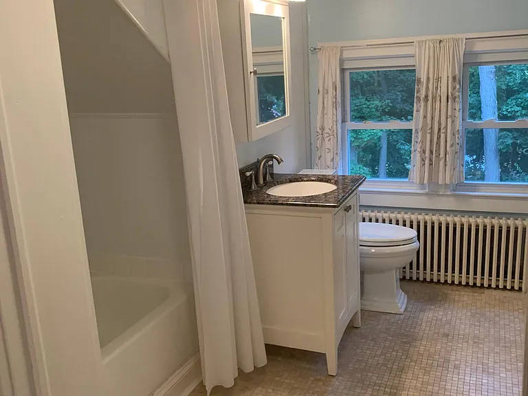 21 Van Wyck St #2 — Photo 10