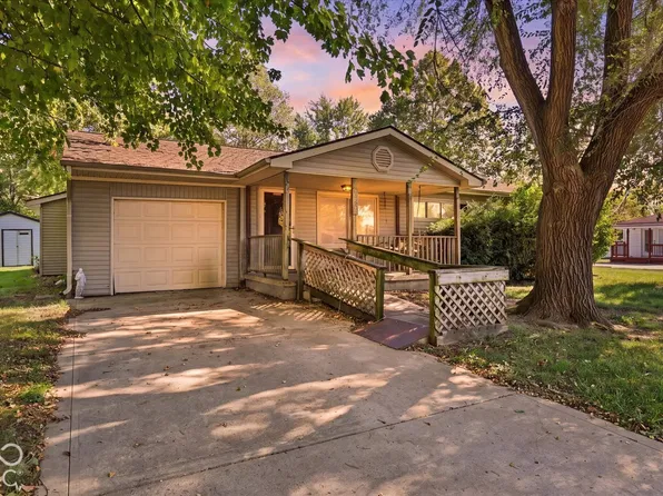 1694 Cardinal Ln, Shelbyville, IN 46176