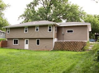 6629 Berkshire Ln N, Maple Grove, MN 55311