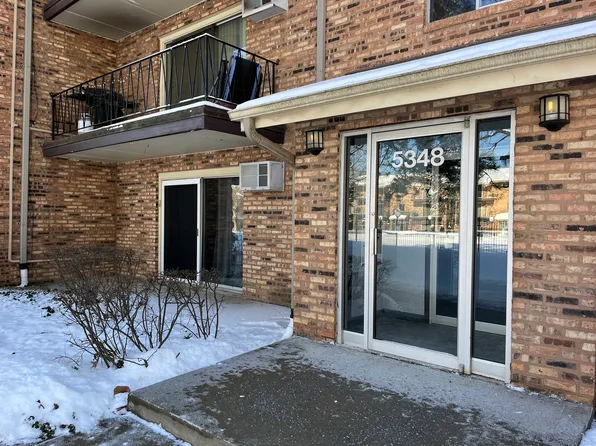 5348 Waterbury Dr APT 1902, Crestwood, IL 60418