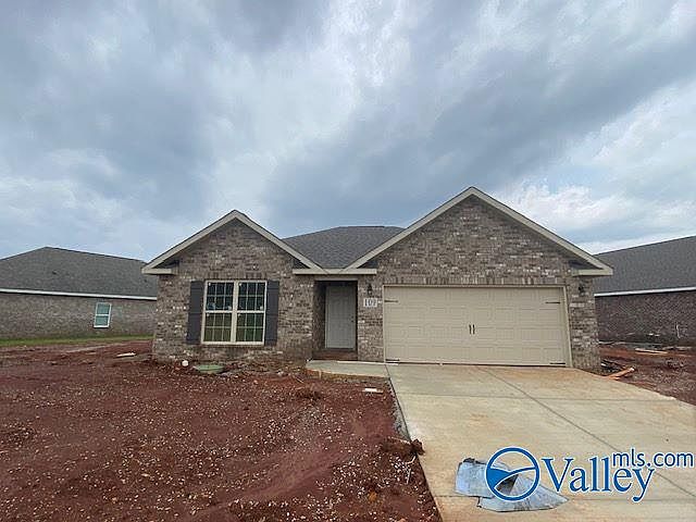 1st image of 109 Bella May Ln