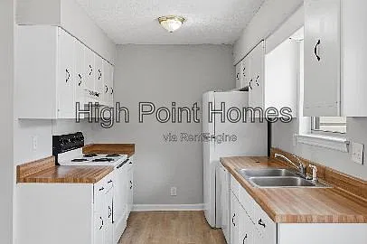 1 bed, 1.0 bath, $899 — Photo 3