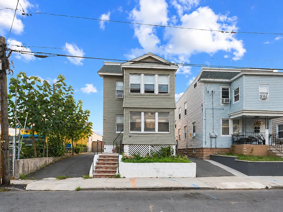 46 Norwood Ave #1