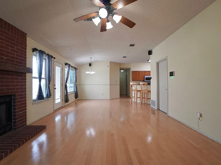 14009 Conner Downs Dr — Photo 5