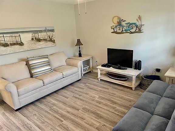 3rd image of 5925 Terrace Park Dr N Unit 202