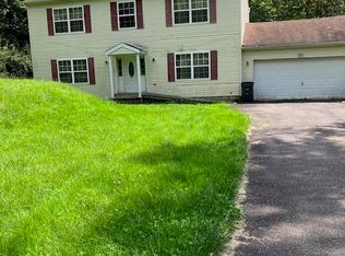 137 Echo Lake Rd, Tobyhanna, PA 18466