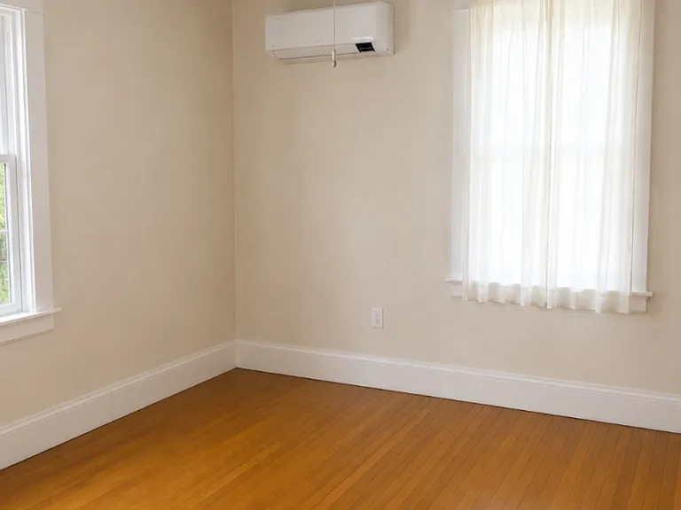 18-20 Glenwood Ave #18 — Photo 8