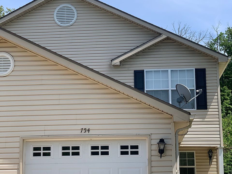 2nd image of 754 Woodside Creek Dr