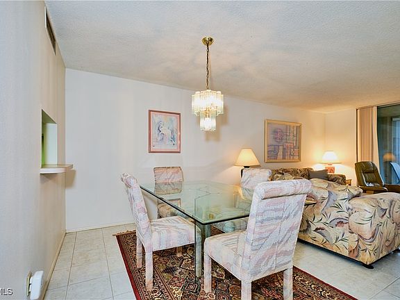 4th image of 5959 Winkler Rd APT 118