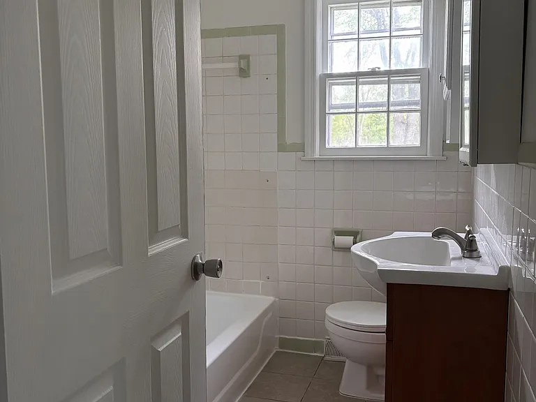 1676 Western Ave #1A — Photo 2