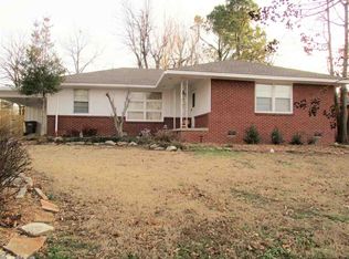 715 Valley Dr, Jonesboro, AR 72401