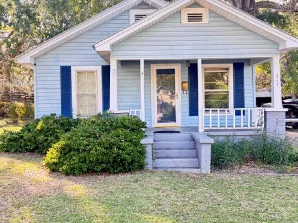 221 Stewart St, Andalusia, AL 36420