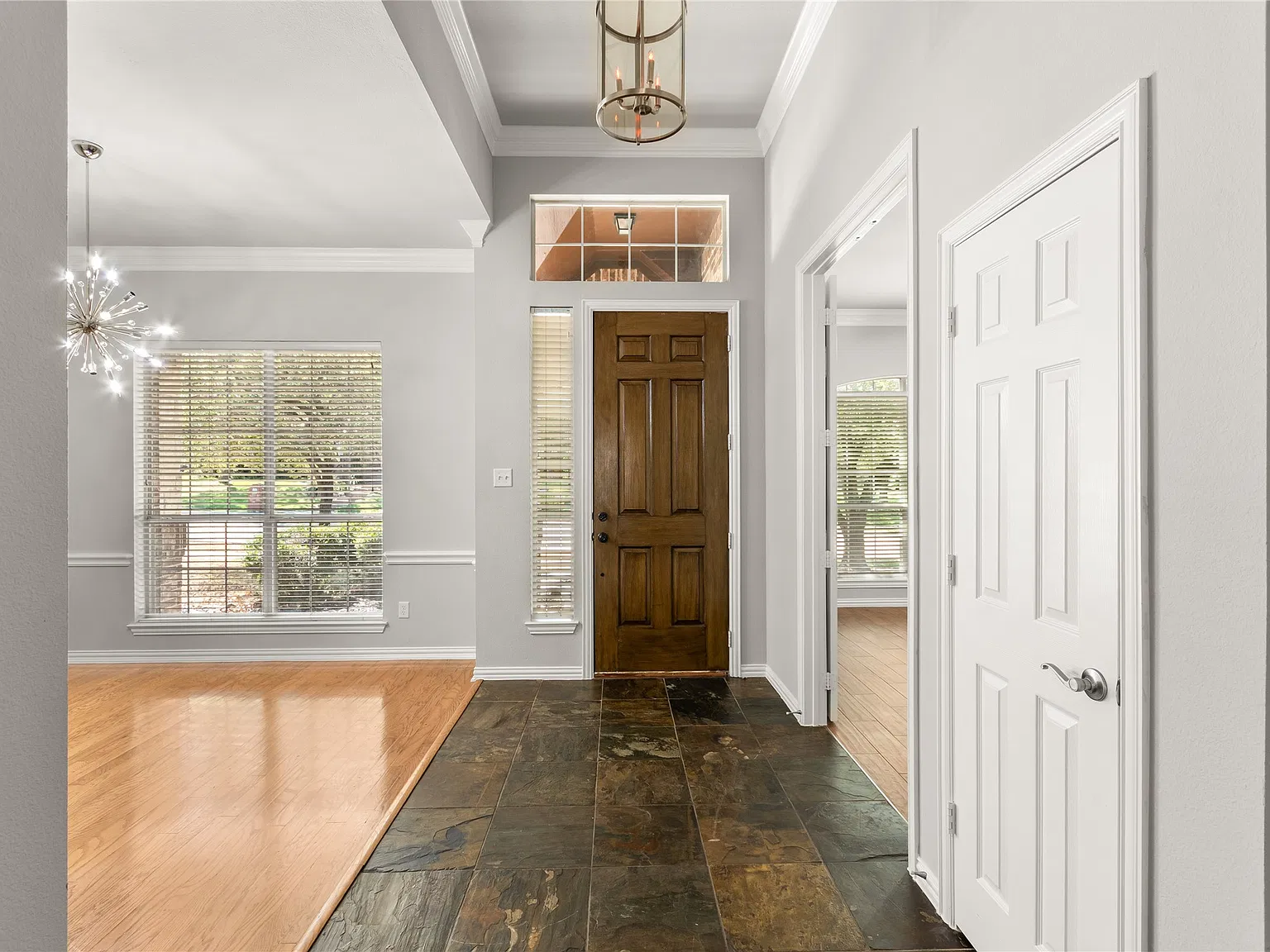 4 bed, 3.5 bath, 2846 sqft, $5,000 — Photo 2