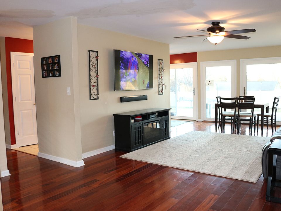 Open Concept Livingroom