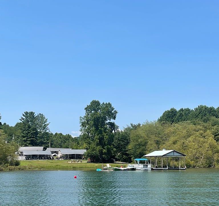 1st image of 2168 Red Banks Dr