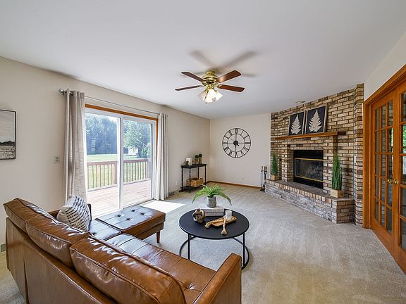 2nd image of 6N584 Juniper Ct
