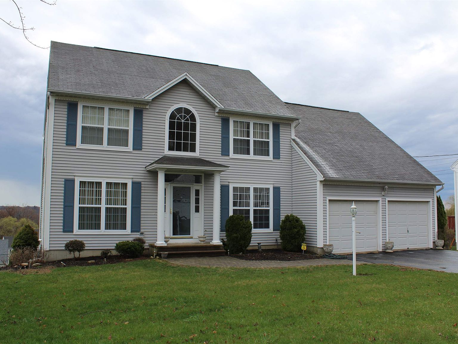 17 Commodore Hull Dr, Derby, CT 06418 Zillow