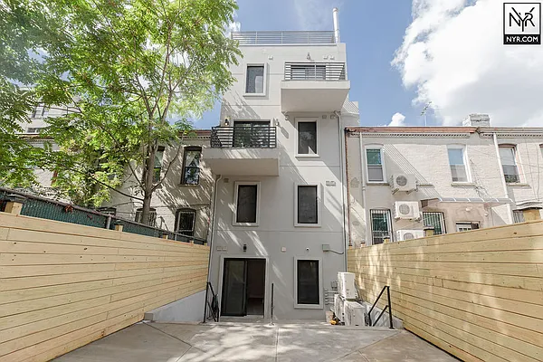 Rented by New York Residence | media 31