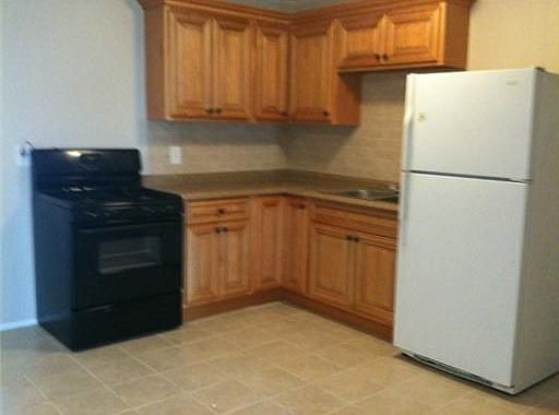 4th image of 105 Marie Dr