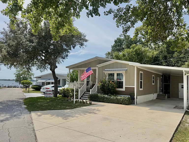 211 Hummingbird Ln — Photo 12