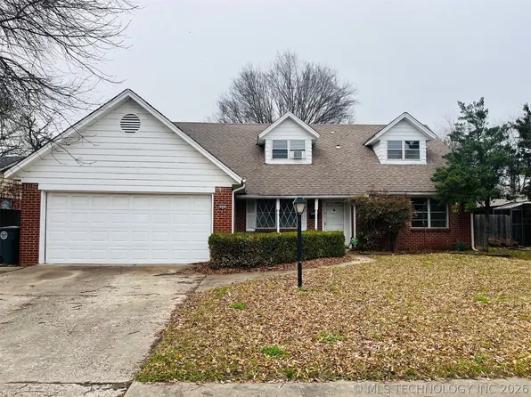 9203 E 40th St, Tulsa, OK 74145