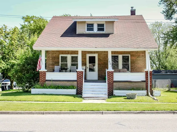 1002 Garfield St, Port Huron, MI 48060