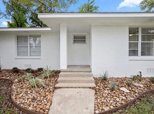 909 E 27th St, Bryan, TX 77803
