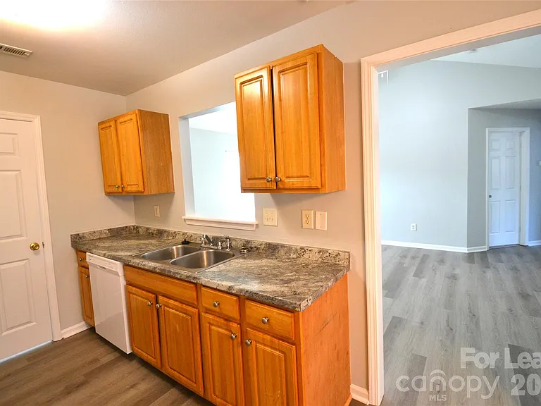 4638 Palm Breeze Ln — Photo 9