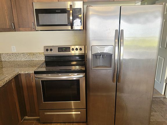 5th image of 272 16th St SE #272