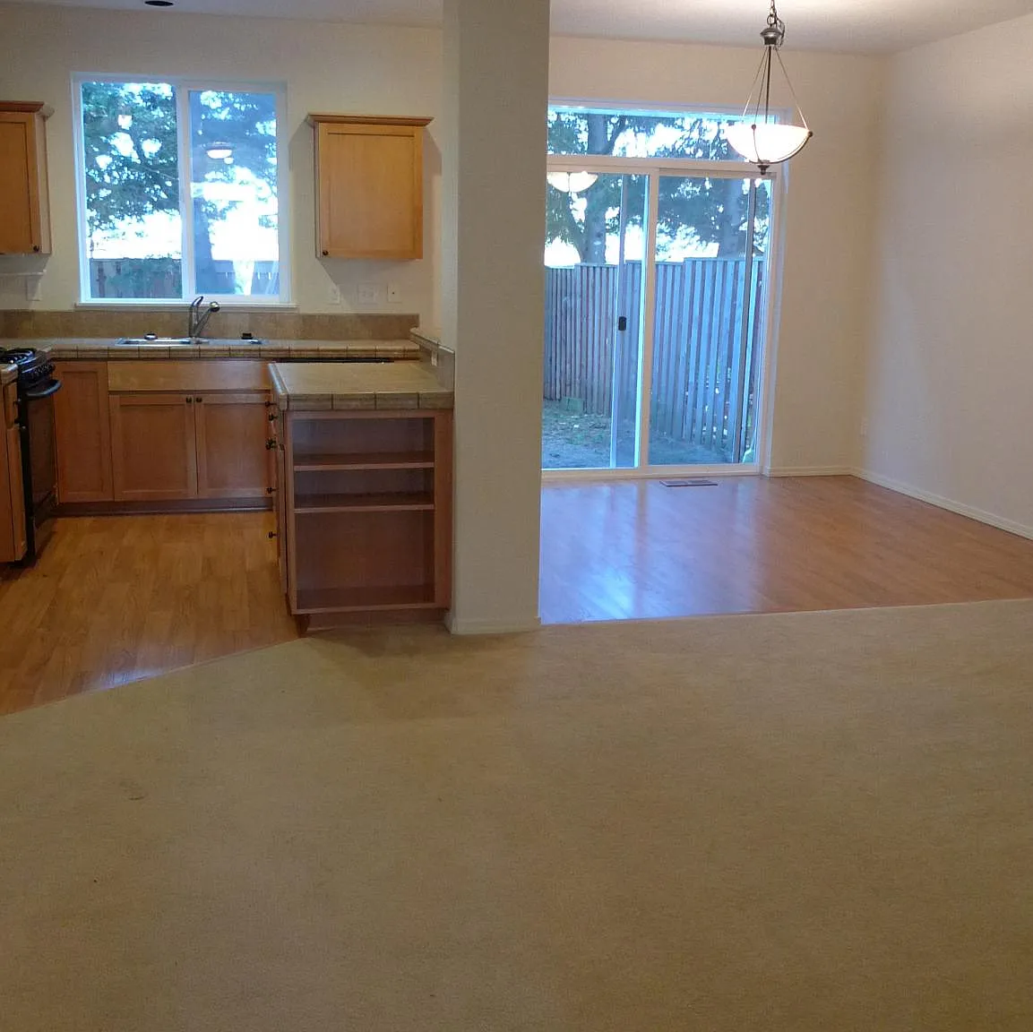 3 bed, 2.5 bath, 1500 sqft, $2,595 — Photo 4