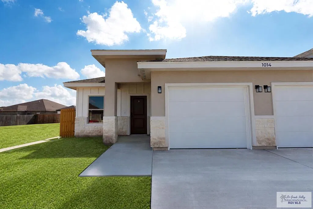 2 bed, 2.0 bath, 2690 sqft, $1,550 — Photo 3