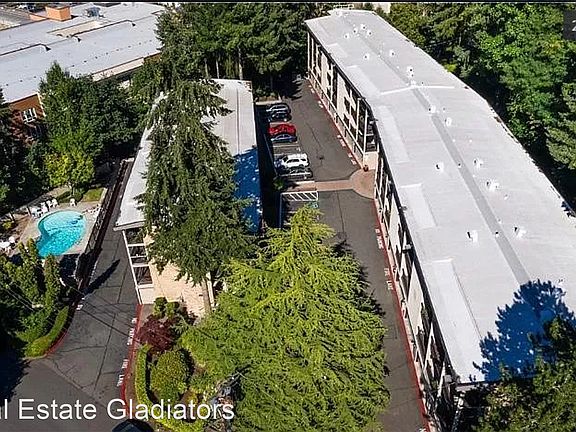 4th image of 130 105th Ave SE #1-B-101