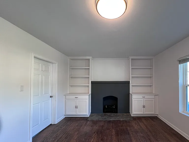 673 N Main St — Photo 4