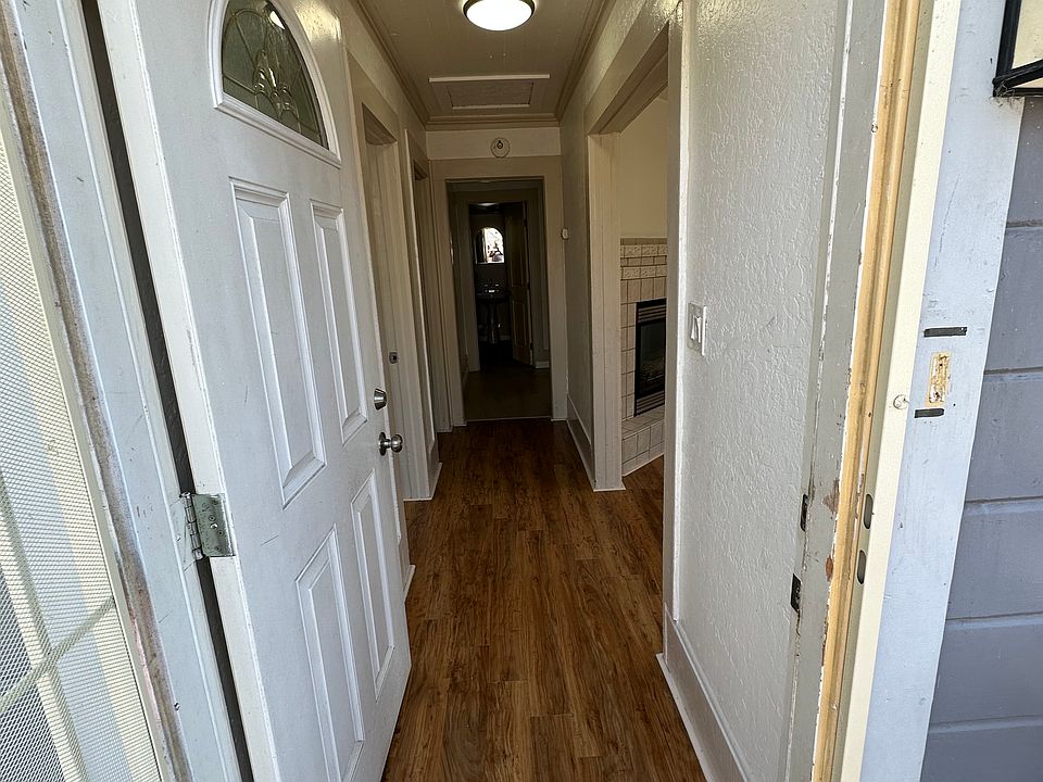 Front entrance way