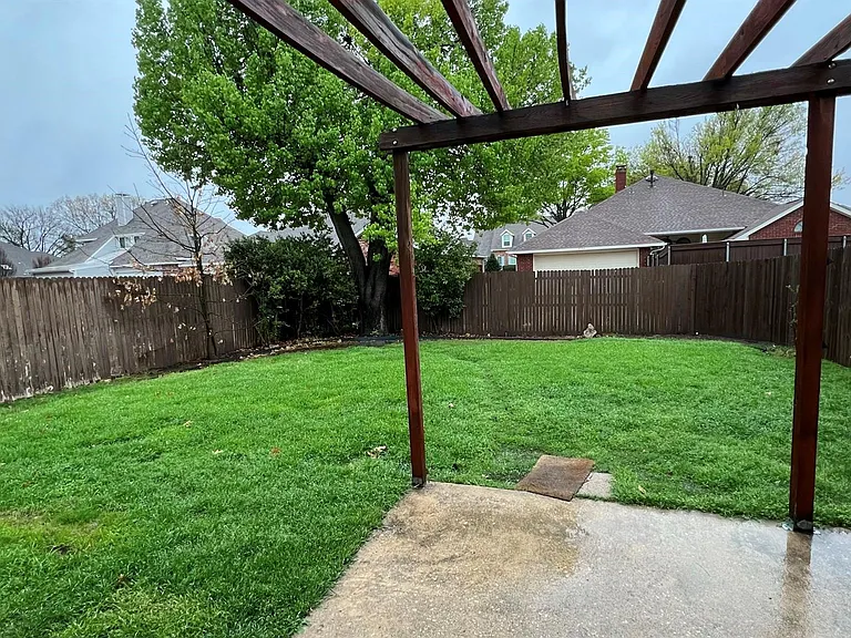 2056 Hawken Dr — Photo 17