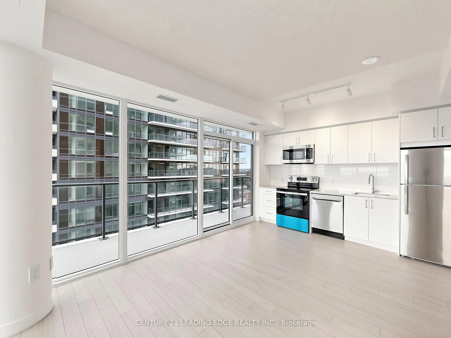 2 bed, $2,550 — Photo 4