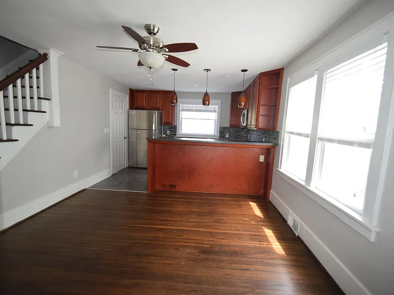 78 Hollywood Ave — Photo 6
