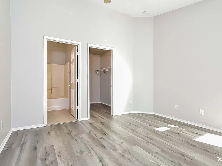 5424 Otter Bay Ct — Photo 7