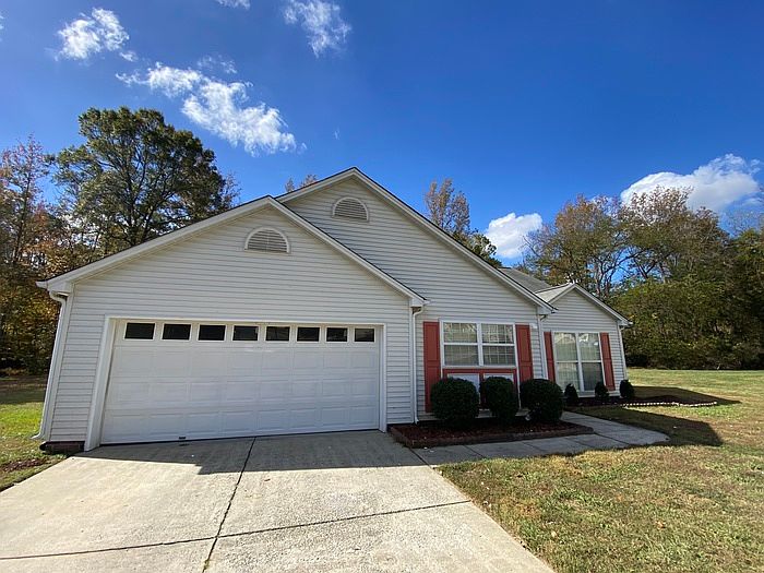 1st image of 2155 Mallard Green Pl