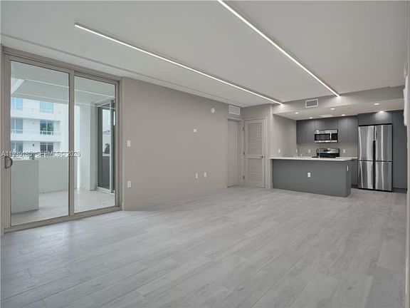 4th image of 1150 101st St