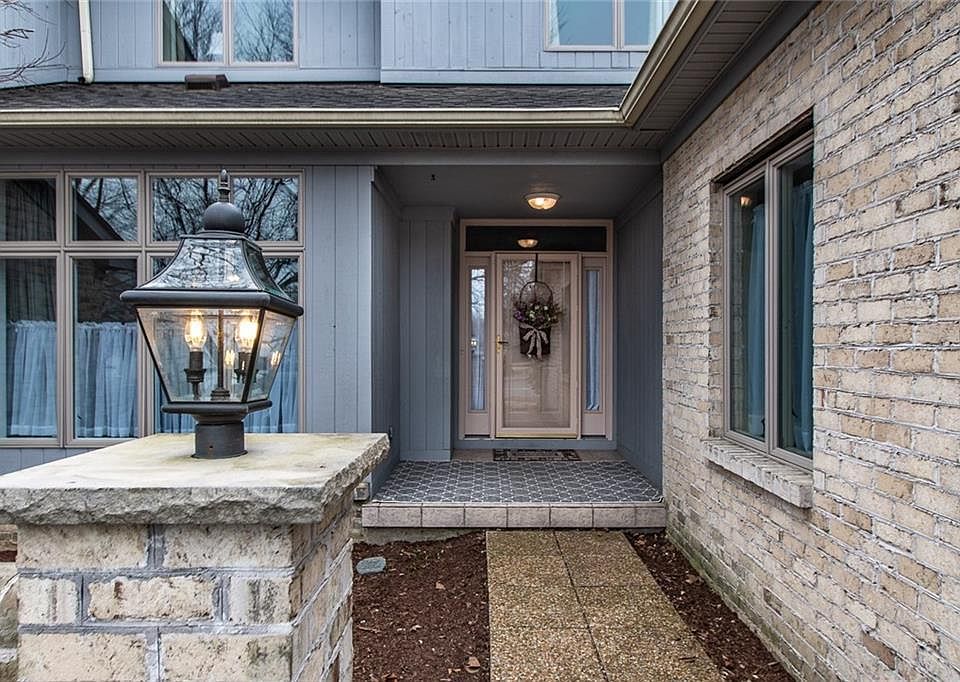 1st image of 89 Tobey Ct