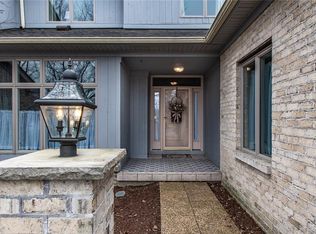 89 Tobey Ct, Pittsford, NY 14534