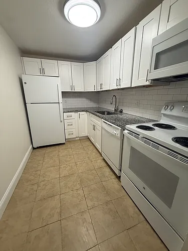 180 Highland St #29 Photo 1