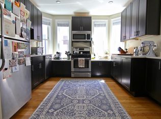 109 Henry St UNIT 1, Cambridge, MA 02139