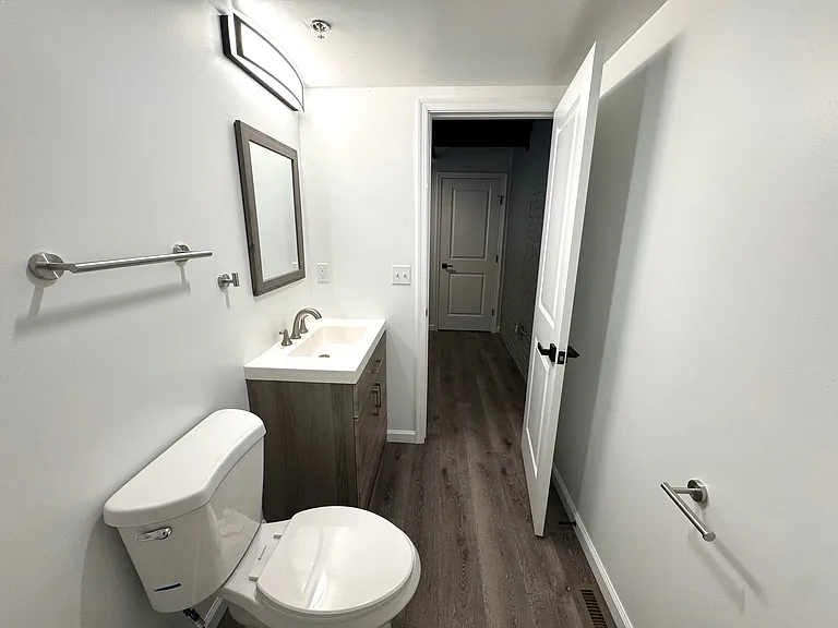 810 Monocacy St #207 — Photo 30